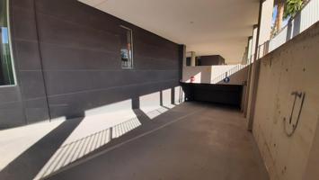 Garaje en venta en Valencia photo 0