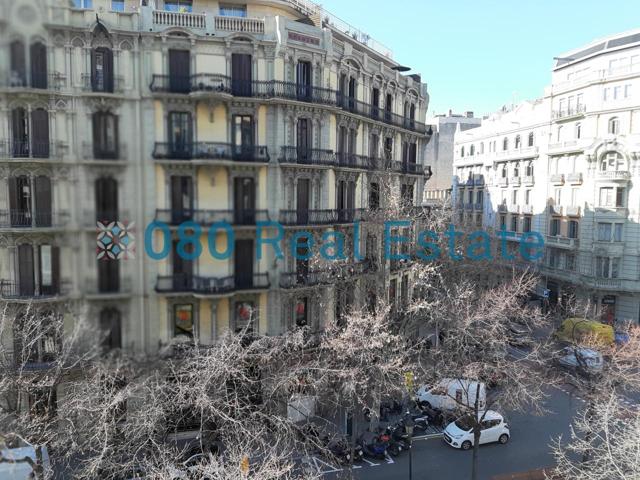 Preciosa vivienda de 78 m2, en Rambla Cataluña photo 0