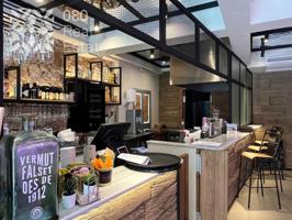PRECIOSO LOCAL EN POBLE NOU CON TERRAZA EXTERIOR photo 0