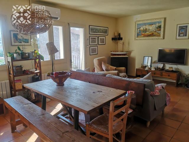 EXCLUSIVA CASA DE 4 PLANTAS, 3 DE VIVIENDA MÁS 1 LOCAL photo 0