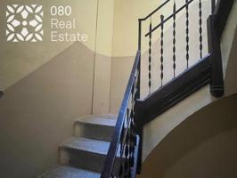 Piso alquilado de 2 habitaciones y balcón photo 0