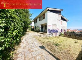 Chalet en venta en Miraflores photo 0