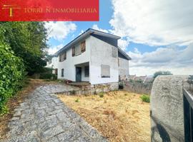 Chalet en venta en Miraflores photo 0