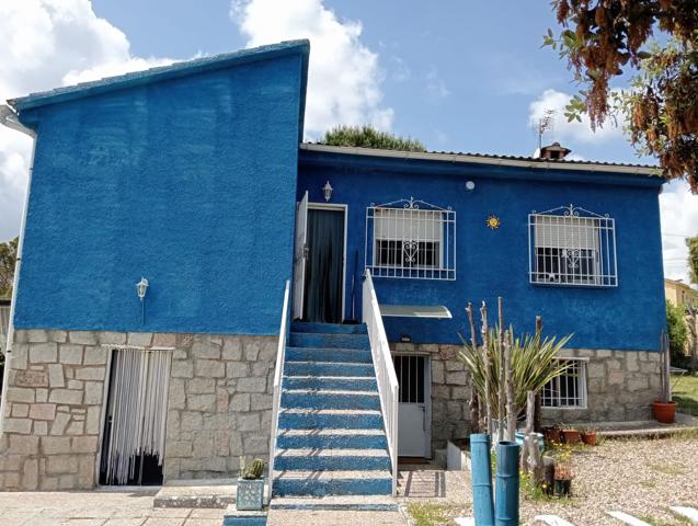 Villa En venta en Colmenar del Arroyo photo 0