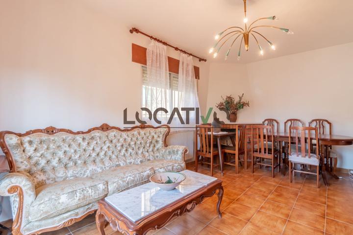 Villa En venta en Fresnedillas de la Oliva photo 0