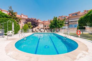 Dúplex En venta en Sevilla la Nueva photo 0
