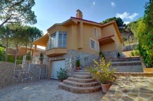 Villa En venta en Valdemaqueda photo 0