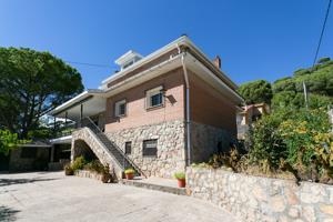 Villa En venta en Valdemaqueda photo 0