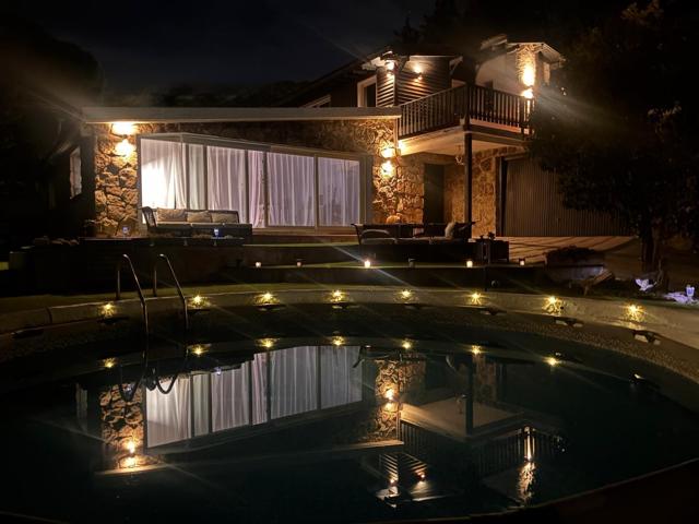 Villa En venta en Valdemorillo photo 0