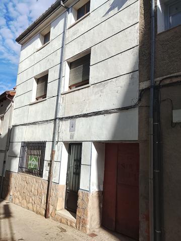 Villa En venta en Candeleda photo 0