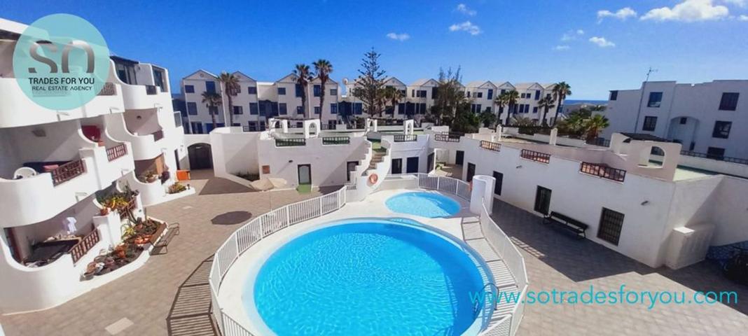 Piso En venta en Calle Los Pinos, 1, Costa Teguise, Teguise photo 0