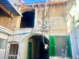 CASA DE PUEBLO TÍPICA MALLORQUINA PARA REFORMAR EN CAMPOS MUY GRANDE Y EN CALLE CENTRICA photo 0