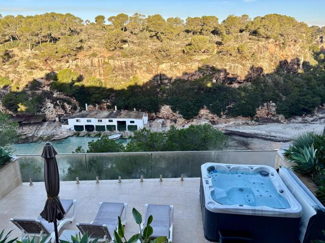 CHALET EN PRIMERA LINEA DE MAR CON LICENCIA VACACIONAL photo 0