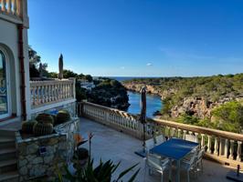 CHALET EN PRIMERA LINEA DE MAR CON LICENCIA VACACIONAL ACTIVA photo 0