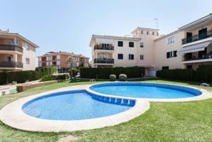 Oasis de tranquilidad en Sa Torre: Planta baja con terraza y jardín photo 0