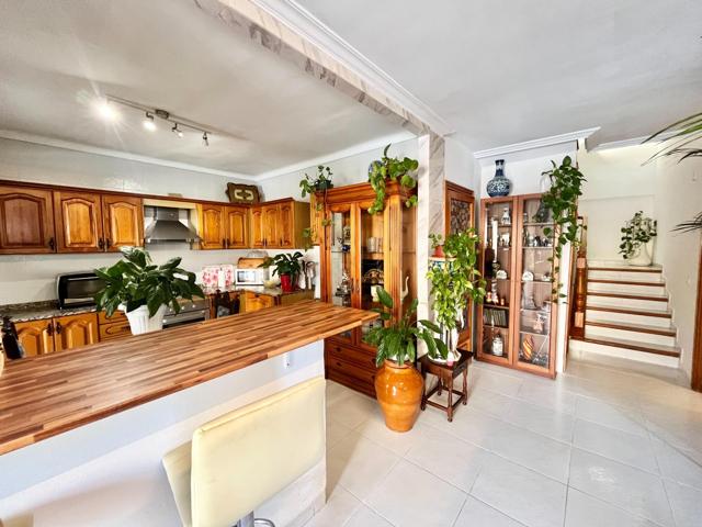 CHALET ADOSADO EN SON FERRIOL photo 0