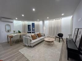 MODERNO CUARTO PISO COMPLETAMENTE RENOVADO Y AMUEBLADO, LISTO PARA ENTRAR A VIVIR EN PERE GARAU photo 0
