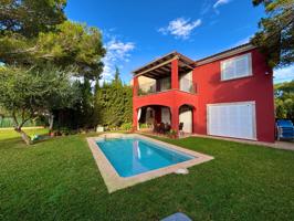 Casa pareada con licencia vacacional en Cala Pi photo 0