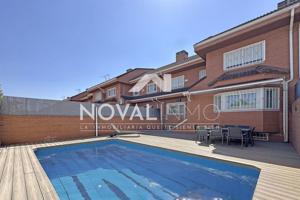 UN CHALET CON PISCINA SALINA PRIVADA photo 0