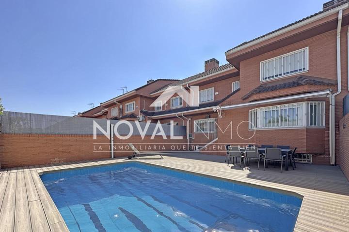 UN CHALET CON PISCINA SALINA PRIVADA photo 0