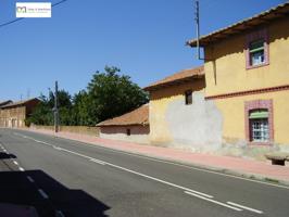 Casa con parcela de 500 m a 5 Km de la Bañeza photo 0