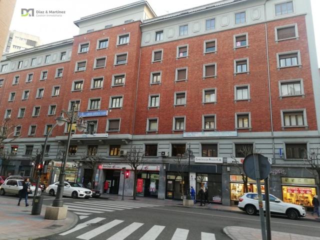 LOCAL ACONDICIONADO AL PRINCIPIO DE GRAN VIA DE SAN MARCOS photo 0