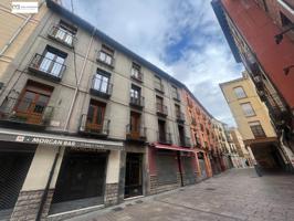 EXCELENTE PISO EN EL CASCO HISTORICO CON 2 BALCONADAS EXTERIORES photo 0