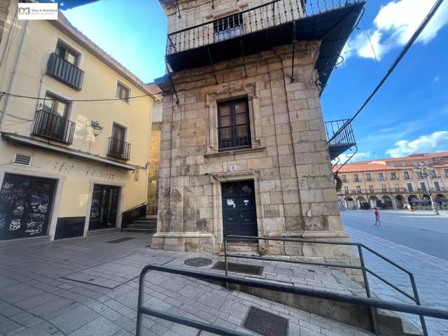 EDIFICIO EN CASCO HISTORICO CON VISTAS A LA PLAZA MAYOR photo 0