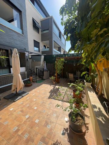 Urbanización en zona ideal para familias, tranquila, con colegios, supermercados y servicios en una área en expansión. photo 0