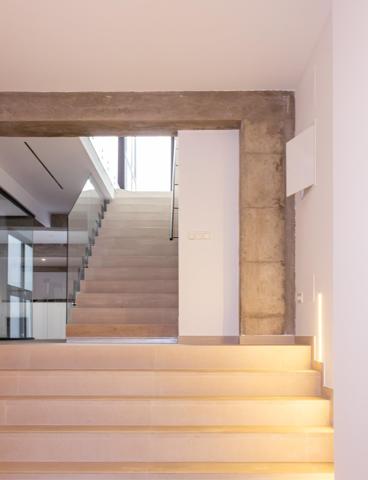 Exclusiva Casa Reformada con Piscina y Parking en el Corazón de Málaga photo 0