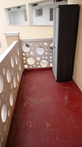 Estudio en el centro, necesita una actualización, perfecto para alquilar o para residencia habitual photo 0