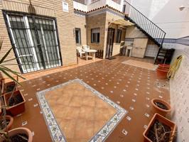 Espectacular vivienda en Benetússer photo 0