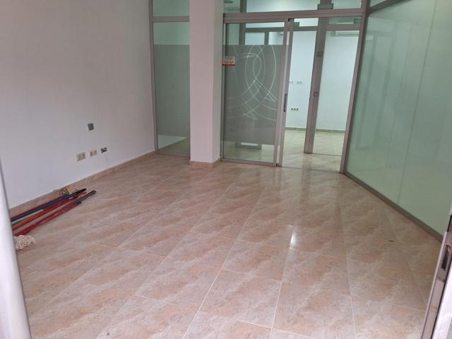 LOCAL COMERCIAL APTO PARA CUALQUIER NEGOCIO photo 0