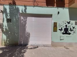 ¡Oportunidad Única en Catarroja! Bajo Comercial Esquinero en Alquiler 🏢 photo 0