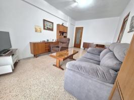 ¡Exclusiva oportunidad en Alfafar! Tu piso ideal te espera en una zona privilegiada. photo 0