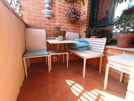 ¡Descubre tu Próximo Hogar en Patraix! Espacioso y Luminoso Piso Esquinero con Balcón y Ascensor. photo 0