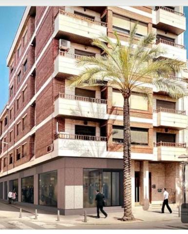 Amplisimo local comercial a reformar a tus necesidades!! photo 0
