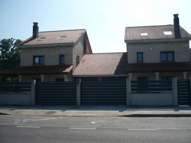 VENTA DE CHALETS NUEVOS EN AMES, ZONA BERTAMIRÁNS photo 0