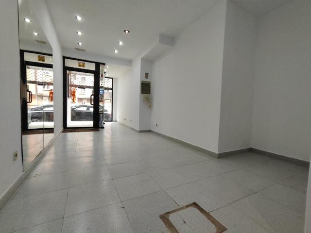 Venta de local en A Coruña, calle Inés de Castro photo 0