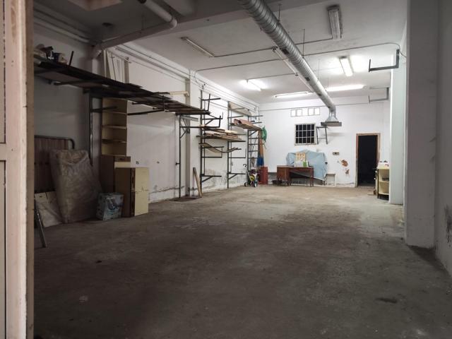 Alquiler de bajo comercial en A Coruña, calle Noya photo 0