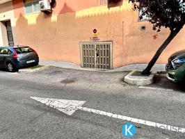 En pleno centro de SanFer. Local en venta con vado photo 0
