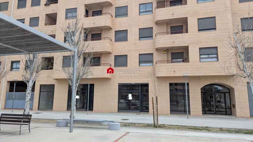 EN VENTA LOCAL COMERCIAL DE 250 M2 EN TORTOSA photo 0