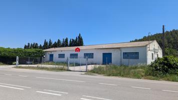 Nave en venta a 1 km de Tortosa photo 0