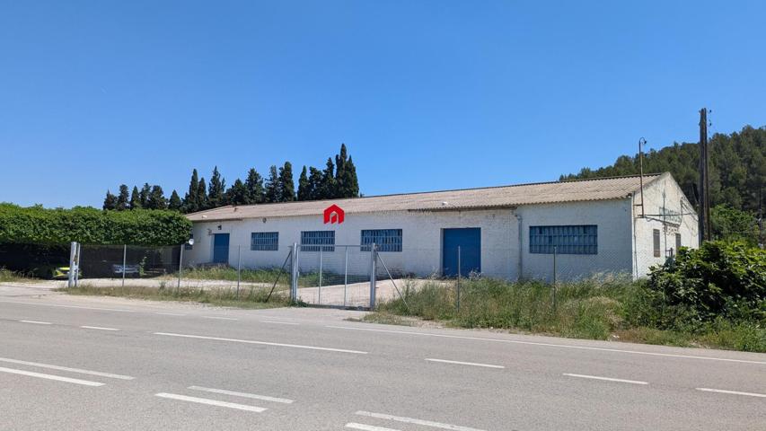 Nave en venta a 1 km de Tortosa photo 0