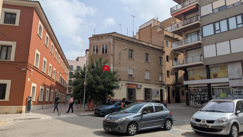 En venta piso en el centro de Tortosa photo 0