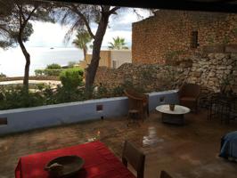 Se alquila bonito adosado en Roca Llisa. photo 0