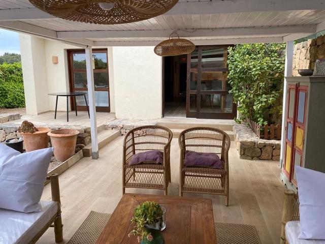 Preciosa propiedad en Santa Gertrudis con jardín. photo 0