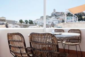 Fantástico duplex en La Marina con vistas a Dalt Vila photo 0