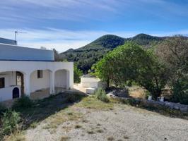 Estupenda casa ibicenca en Sant Vincent con terreno de 62.000 m2 photo 0