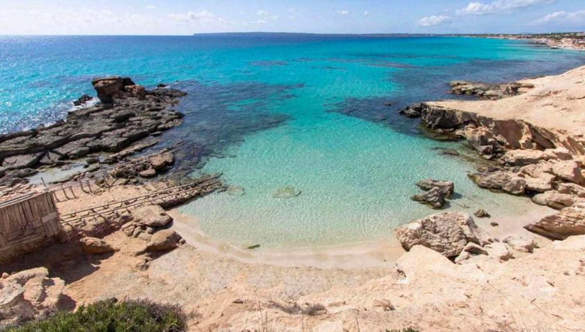 Casa en Formentera con jacuzzi y vistas al mar photo 0